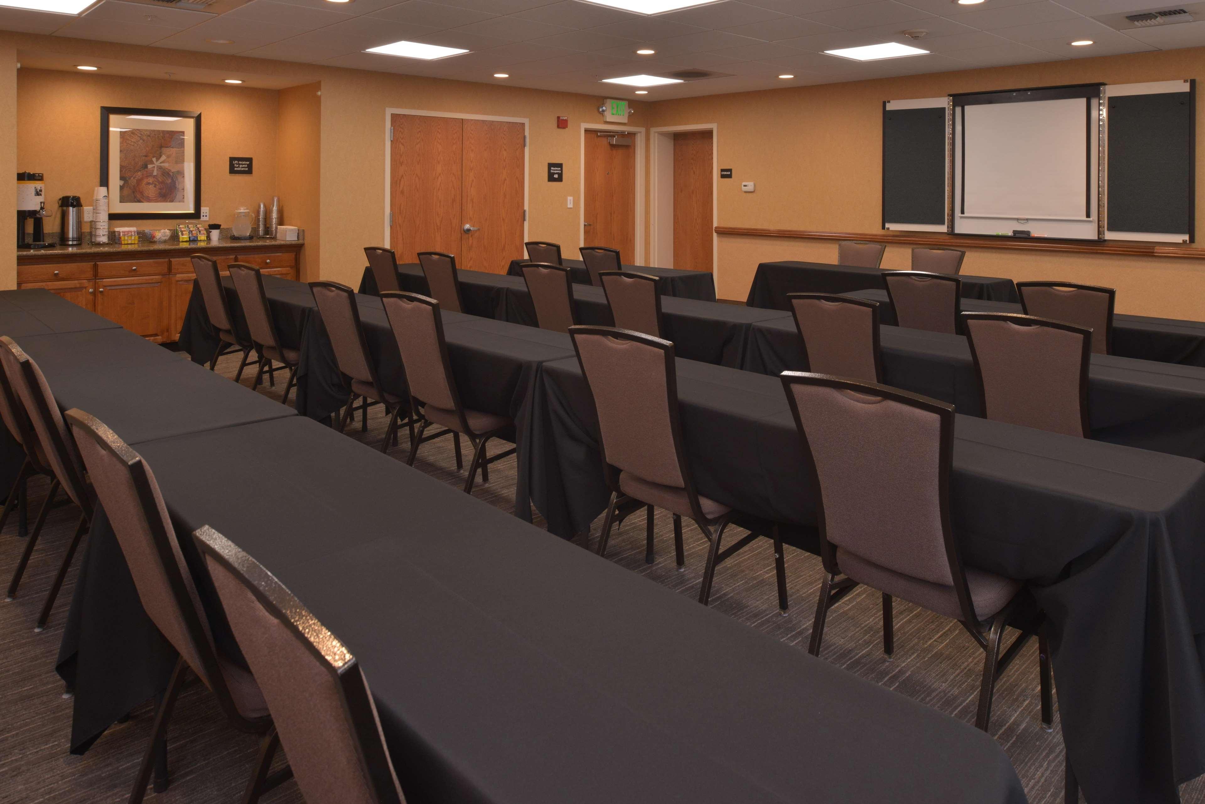 Hampton Inn And Suites Bakersfield North-Airport Buitenkant foto
