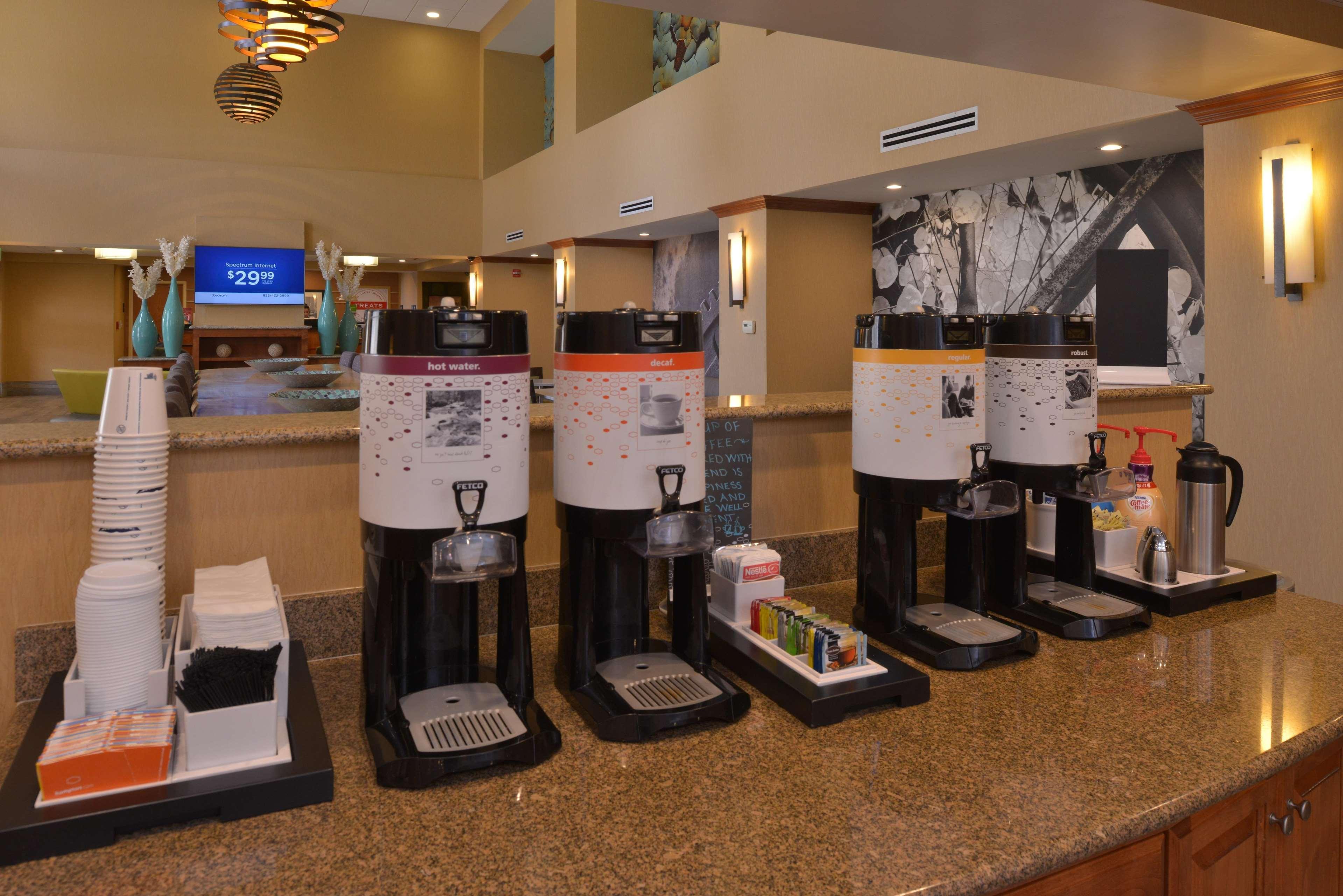 Hampton Inn And Suites Bakersfield North-Airport Buitenkant foto
