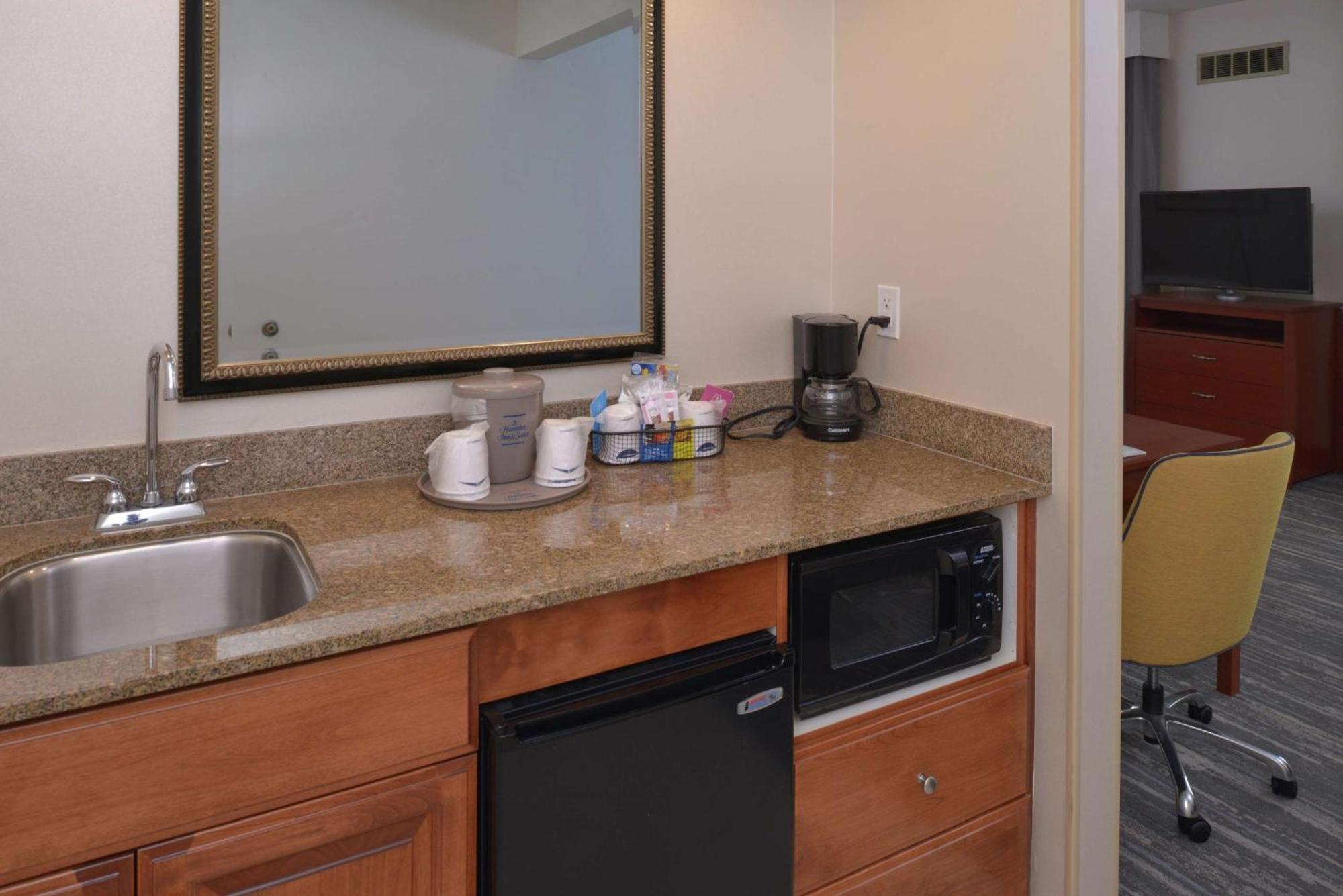 Hampton Inn And Suites Bakersfield North-Airport Buitenkant foto